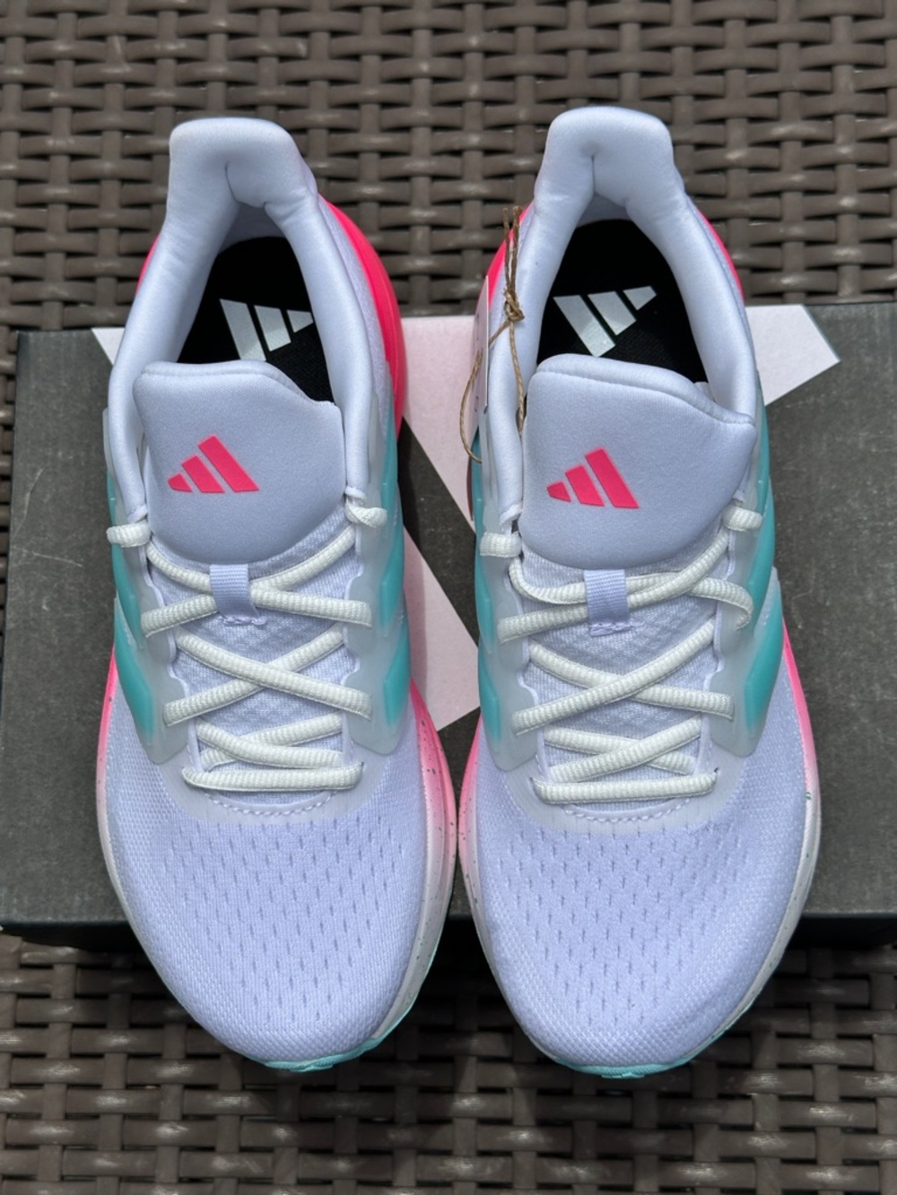 Adidas White UltraRun 5 Low Casual Lifestyle Sneaker Youth 4Y | 5Y | 6Y | 7Y NEW - Picture 5 of 9